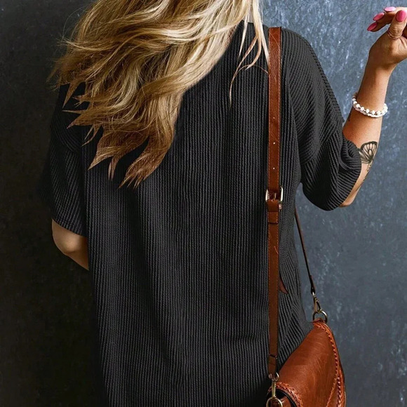 Black Casual Women's Twisted Threaded Short-Sleeved T-Shirt - Picture 2 of 5